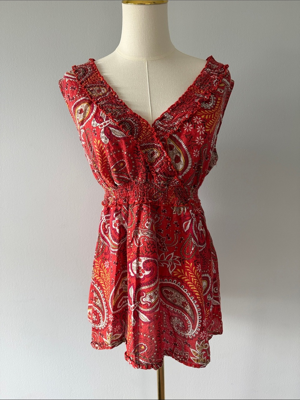 Faded Glory Red Paisley V-Neck Tank Top